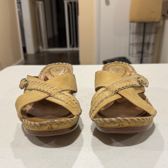 Atiat Tan Leather Wedge Sandals